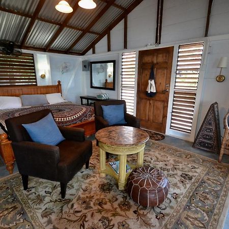 Katamah Beachfront Guesthouse Treasure Beach Eksteriør bilde