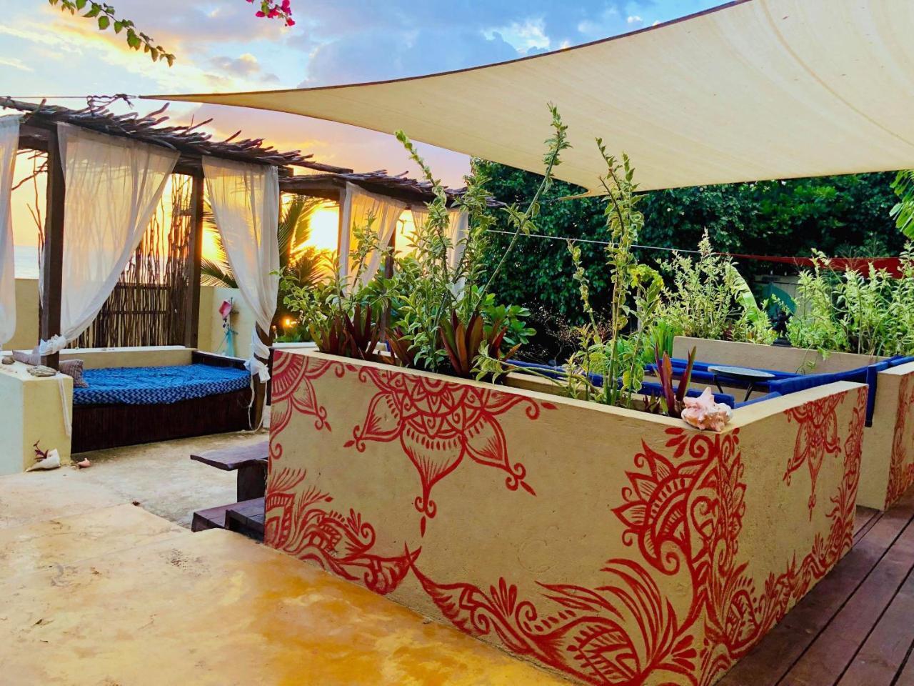 Katamah Beachfront Guesthouse Treasure Beach Eksteriør bilde