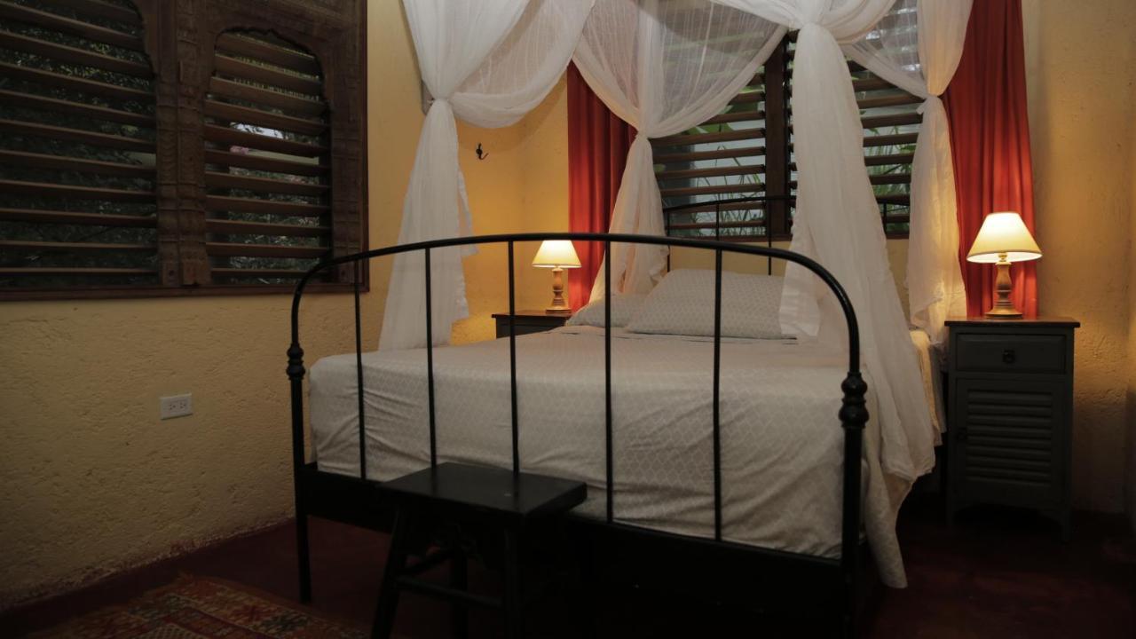 Katamah Beachfront Guesthouse Treasure Beach Eksteriør bilde